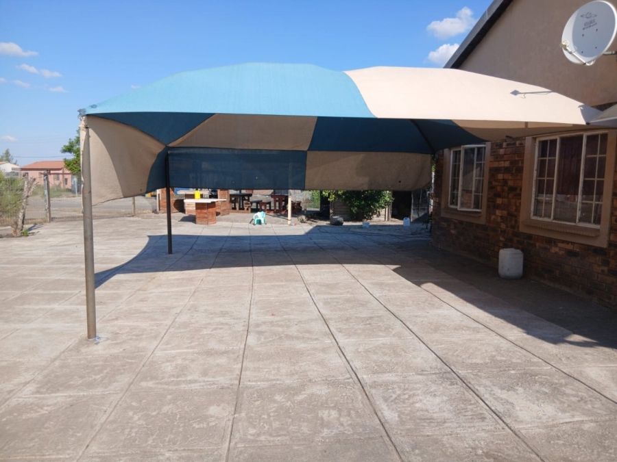 3 Bedroom Property for Sale in Seraleng North West
